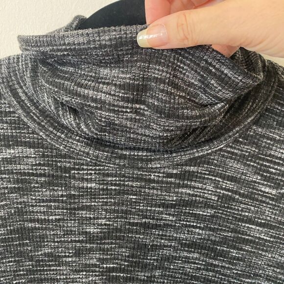 We The Free Stone Cold Split Back Long Sleeve Turtleneck Top Black Gray Medium - Picture 8 of 11